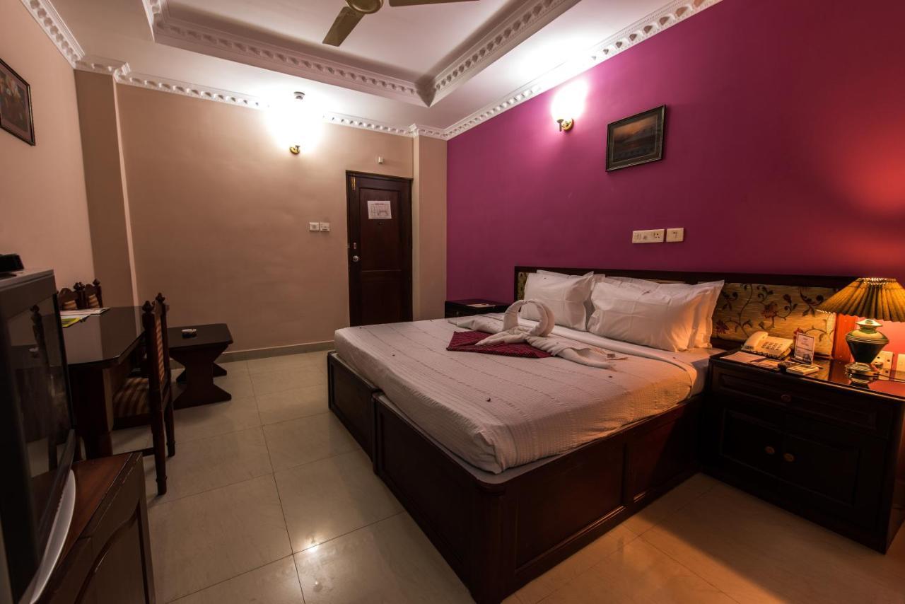 Kallada Hotels And Resorts Thrissur 외부 사진